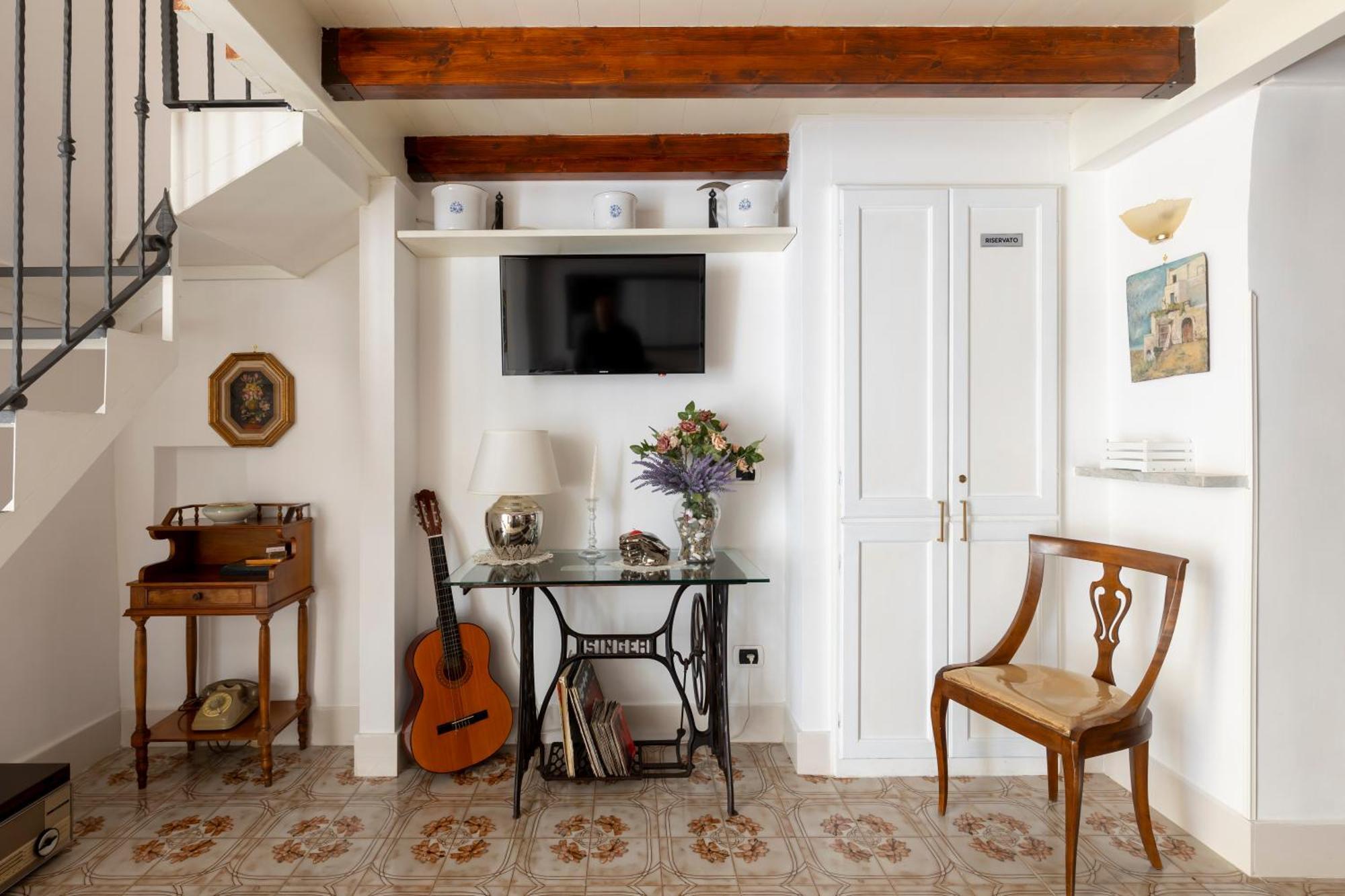 Niloufar Residence Napoli Экстерьер фото